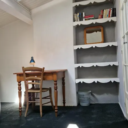 La Petite Glycine Holiday home *